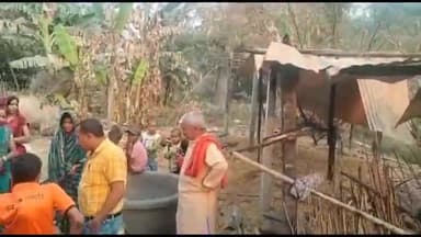 तेघरा: प्रखंड के अंबा गांव में अग्निकांड में पीड़ित लोगों को आर्थिक सहयोग देने पहुंची वत्स सेवा समिति की टीम, दिए घरेलू उपकरण