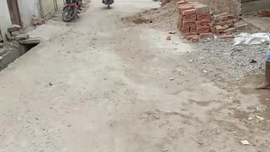 अजयगढ़: नगर के आम रास्ते में निर्माण सामग्री भंडारित करने वालों पर होगी कार्रवाई, CMO ने लोगों से की 2 दिन में हटाने की अपील