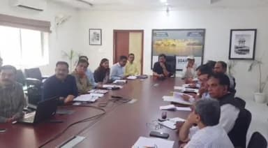 बड़गांव: सामुदायिक वनाधिकार अभियान के प्रभावी क्रियान्वयन को लेकर कलेक्ट्रेट सभागार में संभागीय आयुक्त ने ली वीसी