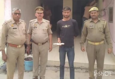 एटा: थाना सकीट पुलिस ने एक अभियुक्त को अवैध असलहा व कारतूस के साथ मोहल्ला काजी से किया गिरफ्तार