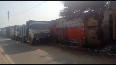 मुरादाबाद: एसडीएम ने मुरादाबाद हाईवे पर नदियों से अवैध खनन कर आते 3 डंपर पकड़कर किए सीज