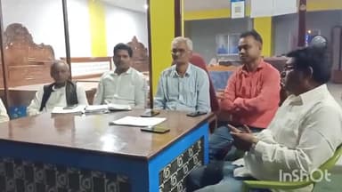 फारबिसगंज: कोशी शिक्षक निर्वाचन क्षेत्र के प्रत्याशियों ने फारबिसगंज में की शिक्षकों के साथ बैठक