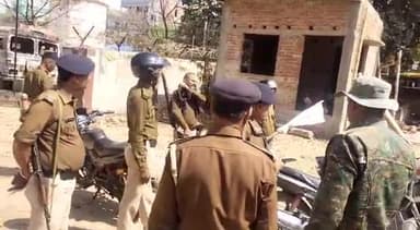 राजगीर: पुलिस ने चेतनालय के पास छापेमारी कर शराब बेचने के आरोप में एक व्यक्ति को किया गिरफ्तार, भेजा जेल