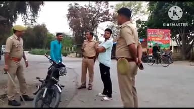 सैफई: मास्टर चंदगीराम स्टेडियम के सामने पीजीआई चौकी इंचार्ज ने चलाया सघन वाहन चेकिंग अभियान, 7 वाहनों के काटे चालान