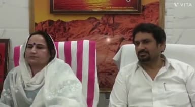 बहादुरगढ़: शहीद दिवस पर होने वाले कार्यक्रम को लेकर सांखोल गांव में भाजपा महिला मोर्चा की जिलाध्यक्ष नीना राठी ने की प्रेस वार्ता