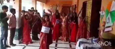 मोहम्मदी: संविलियन विद्यालय जलालपुर पसगवां में नारी सशक्तिकरण के उपलक्ष्य में रंगारंग कार्यक्रम के आयोजन में बालिकाएं सम्मानित