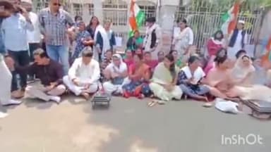 हुज़ूर: आदिवासी युवती के साथ दुष्कर्म और हत्या पर कांग्रेस कार्यालय के सामने भाजपा की सद्बुद्धि के लिए कांग्रेसियों ने किया यज्ञ