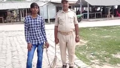 रोसड़ा: मारपीट के एक आरोपी को रोसड़ा न्यायालय में प्रस्तुत कर हथौड़ी थाना पुलिस ने भेजा जेल