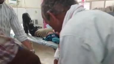 शिवपुरी नगर: सिंहनिवास के पास दो बाइकों की भिड़ंत में 2 लोग गंभीर रूप से हुए घायल, जिला अस्पताल में भर्ती