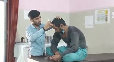 शामली: मोहल्ला शांति नगर में दुकान पर चाय पी रहे युवक को शराबी युवक ने मारपीट कर किया घायल, पीड़ित ने थाने में दी तहरीर