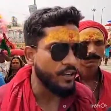 गोगरी: महेशखूंट NH-31 से होते हुए 108 फीट का कांवर लेकर बाबा बासुकीनाथ की ओर रवाना हुआ कांवरियों का जत्था