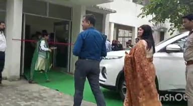 बरेली: जिला उद्योग केन्द्र में ओडीओपी योजना के तहत बांटी गई टूल किट, सांसद संतोष गंगवार रहे मौजूद