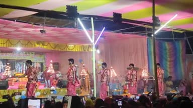 गंगा महा आरती के साथ हुआ भागवत कथा का समापन महाआरती को देखने के लिए उमड़ी भीड़ हरिपुर में दिखा काशी  जैसा नजारा