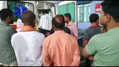 बिहार: परियोना गांव के पास ऑटो पलटने से तीन व्यक्ति हुए जख्मी, एक की हुई मौत पोस्टमार्टम के लिए लाया गया सदर अस्पताल