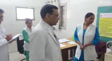 बहादुरगढ़: पीएमओ डॉ गोपाल गोयल ने सोमवार की सुबह शहर के नागरिक अस्पताल का किया निरीक्षण, खामियां दूर करने के दिए निर्देश