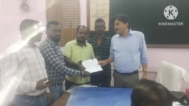 पतरातू: सयाल डी में लोकल सेल चालू करने की मांग को लेकर विस्थापितों ने पीओ को सौंपा मांग पत्र