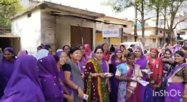 बासोदा: गंजबासौदा-आशा कार्यकर्ताओं ने हड़ताल के सातवें दिन काली साड़ी पहनकर  किया विरोध