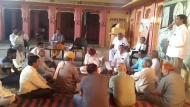 फलौदी: विहिप के तत्वावधान में रामनवमी महोत्सव समिति द्वारा 30 मार्च को आयोजित शोभायात्रा को लेकर रघुनाथ मंदिर में बैठक आयोजित