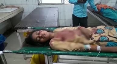 बदायूं: भगौल गांव के पास पैदल जा रही बुआ-भतीजी को कार ने पीछे से मारी टक्कर, राजकीय मेडिकल कॉलेज में कराया भर्ती