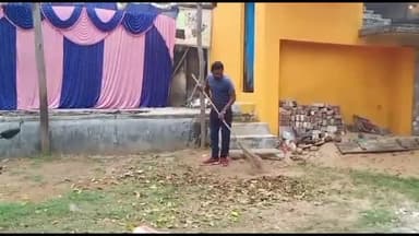 बरकागाँव: विश्व हिंदू परिषद बड़कागांव ने सेवा सुरक्षा पखवारा के तहत देवालयों, श्मशान घाट व तालाबों में चलाया स्वच्छता अभियान