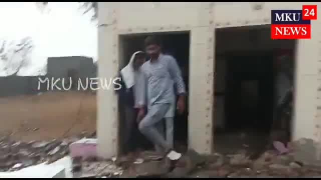 करणी माता मंदिर पर गिरी बिजली | वीडियो देख होश उड़ जायगे | #rajasthan news #latestnews #mkunews