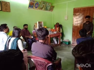 ধর্মনগর: যুবরাজনগরস্থিত বাগবাসা বিধানসভার বিধায়কের বাসভবনে গিয়ে সৌজন্যমূলক সাক্ষাৎকার করলেন শনিছড়া এলাকার যুবক যুবতিরা