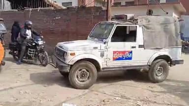 बेतिया: छावनी बलथर सहित विभिन्न इलाकों में पुलिस ने चलाया समकालीन अभियान, 24 अभियुक्तों को किया गिरफ्तार