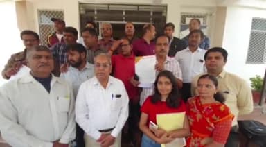 बड़गांव: अमराई घाट में प्रवेश शुल्क के विरोध में VHP ने देवस्थान विभाग के आयुक्त को सौंपा ज्ञापन, निविदा निरस्त करने की मांग की