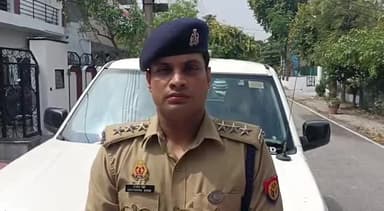 गाज़ियाबाद: खोड़ा थाना क्षेत्र से लापता हुई दो बच्चियों को पुलिस ने दिल्ली से बरामद कर परिजनों के किया सुपुर्द