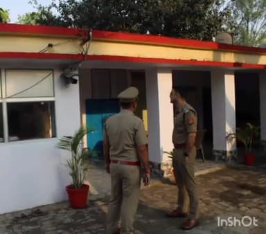 एसपी ने थाना बरखेड़ा का किया आकस्मिक निरीक्षण


पीलीभीत। पुलिस अधीक्षक पीलीभीत अतुल शर्मा ने थाना बरखेड़ा का आकस्मिक निर