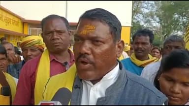 सिवनी: ज्ञापन सौंपने कलेक्ट्रेट पहुंचे गोंगपा कार्यवाहक प्रदेश अध्यक्ष शोभाराम भलावी ने कहा : आदिवासियों के साथ हो रहा अन्याय