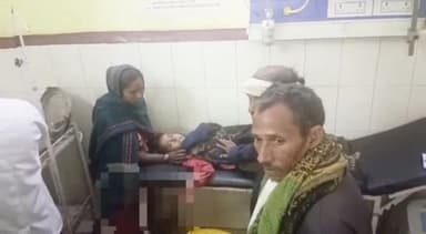 रायबरेली: बनी गांव में आतिशबाजी के दौरान बच्चे के हाथ में फटा गोला बम, जिला अस्पताल में कराया गया भर्ती