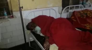 बदायूं: हैदरपुर और रायपुर गांव के बीच तेज रफ्तार ईको कार की टक्कर से मोपेड सवार मजदूर हुआ घायल, जिला अस्पताल में उपचार जारी