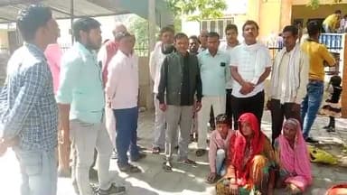 मैनपुरी: उजागर पुर कुसमरा में ट्रैक्टर ट्रॉली पलटने से 7 वर्षीय बालक की हुई मौत, शव पोस्टमार्टम के लिए भेजा गया