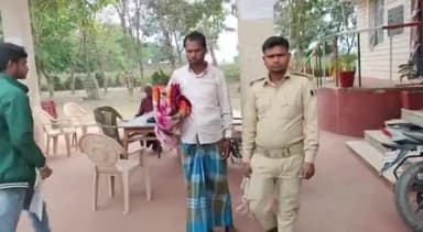 बरारी: बरबुनना चौक पर सड़क किनारे से 10 लीटर देसी शराब के साथ शराब तस्कर को पुलिस ने किया गिरफ्तार, भेजा जेल