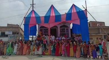 हरलाखी: पिपरौन में चैती दुर्गा पूजनोत्सव को लेकर निकाली गई भव्य कलश शोभा यात्रा, 151 कन्याओं ने लिया भाग