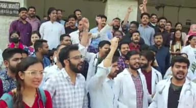 बड़गांव: राइट टू हेल्थ बिल के विरोध में एमबी हॉस्पिटल के रेजिडेंट उतरे हड़ताल पर, इमरजेंसी ओपीडी ऑपरेशन सेवा हुई ठप