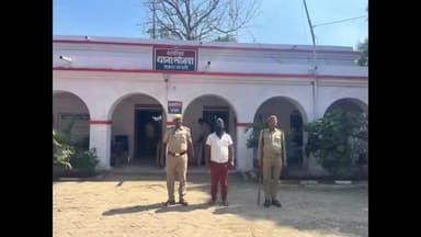 इकौना: सोनवा पुलिस ने एक नफर वारंटी अभियुक्त को किया गिरफ्तार