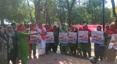 बहादुरगढ़: मिड-डे मील वर्कर यूनियन ब्लॉक बहादुरगढ़ की शहर के देवी लाल पार्क में हुई मीटिंग