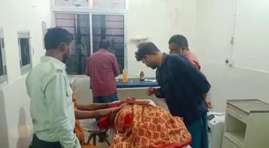 बरारी: अमरपुर के समीप स्टेट हाईवे 77 पर दो बाइकों में हुई टक्कर, 3 लोग गंभीर रूप से हुए घायल