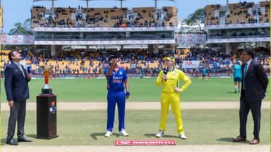 भारत टीम को कंगारू ने घरेलू मैदान पर वनडे सीरीज मैच हराया। कंगारू ने 2-1 से सीरीज अपने नाम किया।#मैच #भारत #वनडे