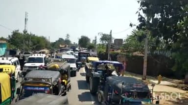 लखीसराय: पत्रकार मनीष कश्यप के समर्थन में बिहार बंद को लेकर रामपुर गांव स्थित NH 80 को लोगों ने किया जाम, की गई नारेबाजी