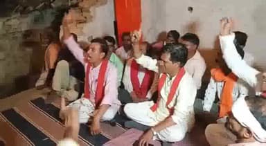 तेंदूखेड़ा: भगवती मानव कल्याण संगठन की पहल से मंगरई ग्राम हुआ नशा मुक्त, ग्रामीणों ने नशा मुक्ति का लिया संकल्प