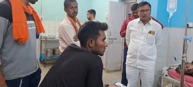 लखीसराय: तेतरहाट गांव स्थित दुर्गा मंदिर के समीप मुख्य सड़क पर हाईवा की टक्कर से बाइक चालक हुआ जख्मी, सदर अस्पताल में इलाज जारी