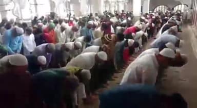 बड़गांव: जुम्मे के साथ हुई रमजान की शुरूआत, मुस्लिम समुदाय ने पलटन मस्जिद पर अदा की जुम्मे की नमाज