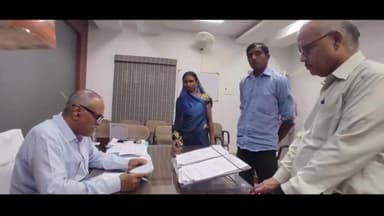 सुपौल: उप विकास आयुक्त मुकेश कुमार के द्वारा कार्यालय में किया गया जनता दरबार का आयोजन