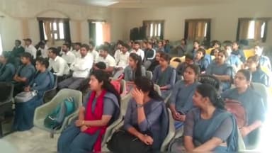 मथुरा: क्षय रोग दिवस के उपलक्ष्य में बीएसए कॉलेज में हुआ संगोष्ठी का आयोजन, छात्र-छात्राओं को प्रतियोगिता कर किया गया जागरूक