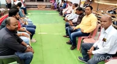 बस्तर ब्लॉक के संकुल समन्वयक संघ ने ग्राम खोरखोसा में शोक संतृप्त परिवार से की मुलाकात, सहयोग राशि की प्रदान