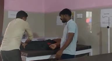 शामली: कस्बा बनत के पास बाइक की टक्कर से ई रिक्शा चालक की हुई मौत व दो अन्य लोग घायल