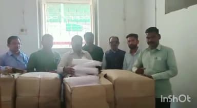 ग्वालियर गिर्द: नगर निगम के स्वास्थ्य अमले ने वार्ड 41 से पॉलिथीन एवं प्लास्टिक के गिलास किए ज़ब्त